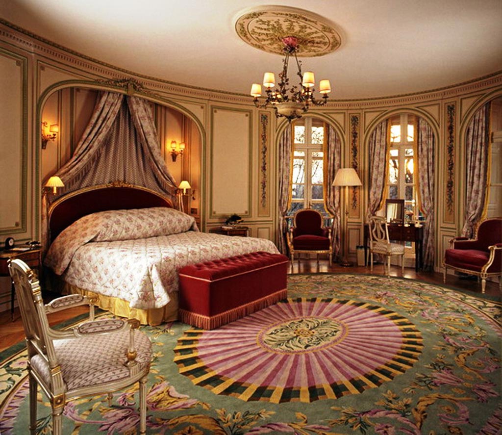 luxury and glamour bedroom