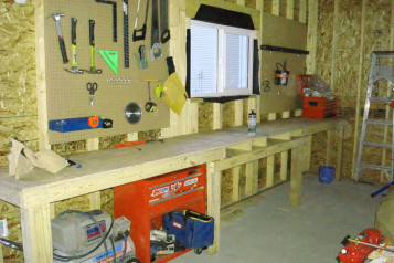 Garage wooden work bench plans 1