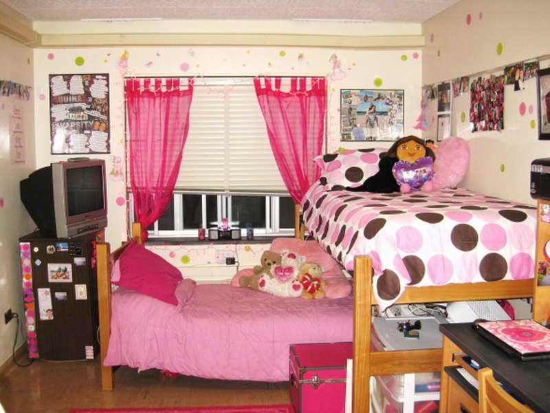 Dorm Room Decorating Ideas for Girl