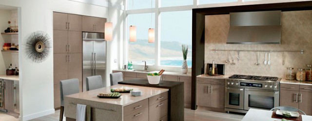Gorgeous  oak kitchen cabinets