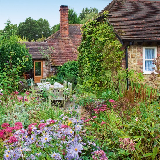 Lovely Country cottage garden tour product Image
